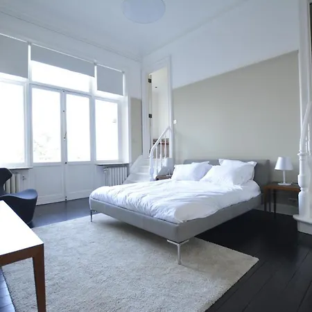 Apartment Moliere *